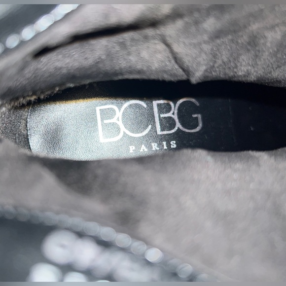 Women’s Size 10, BCBG, black leather, slouchy booties - Picture 8 of 8